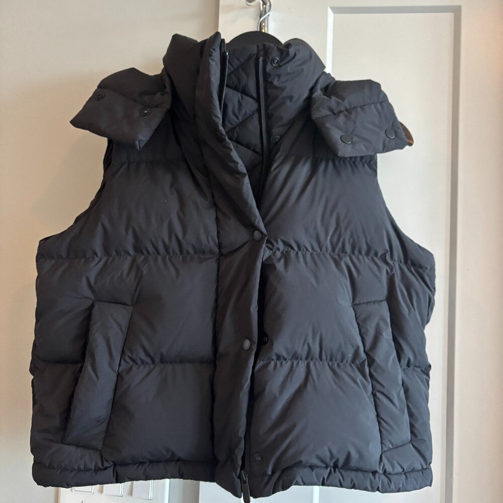 Lululemon puffer vest
